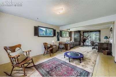 520 Crestridge Avenue, Colorado Springs, CO 80906 - Photo 16