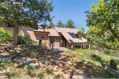 625 Vista Grande Drive, Colorado Springs, CO 80906 - Photo 2