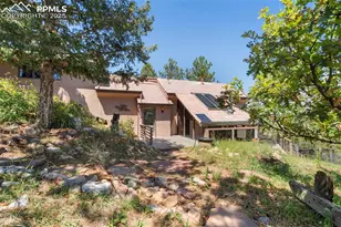 625 Vista Grande Dr, Colorado Springs, CO 80906 - Photo 2