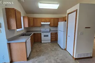 7238 Banberry Dr, Colorado Springs, CO 80925 - Photo 8