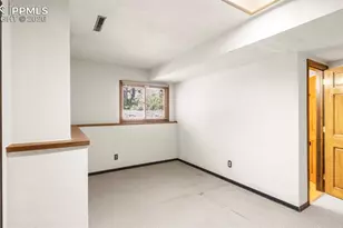 655 Big Valley Dr, Colorado Springs, CO 80919 - Photo 32