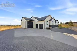 1237 N Challenger Pl, Pueblo West, CO 81007 - Photo 2