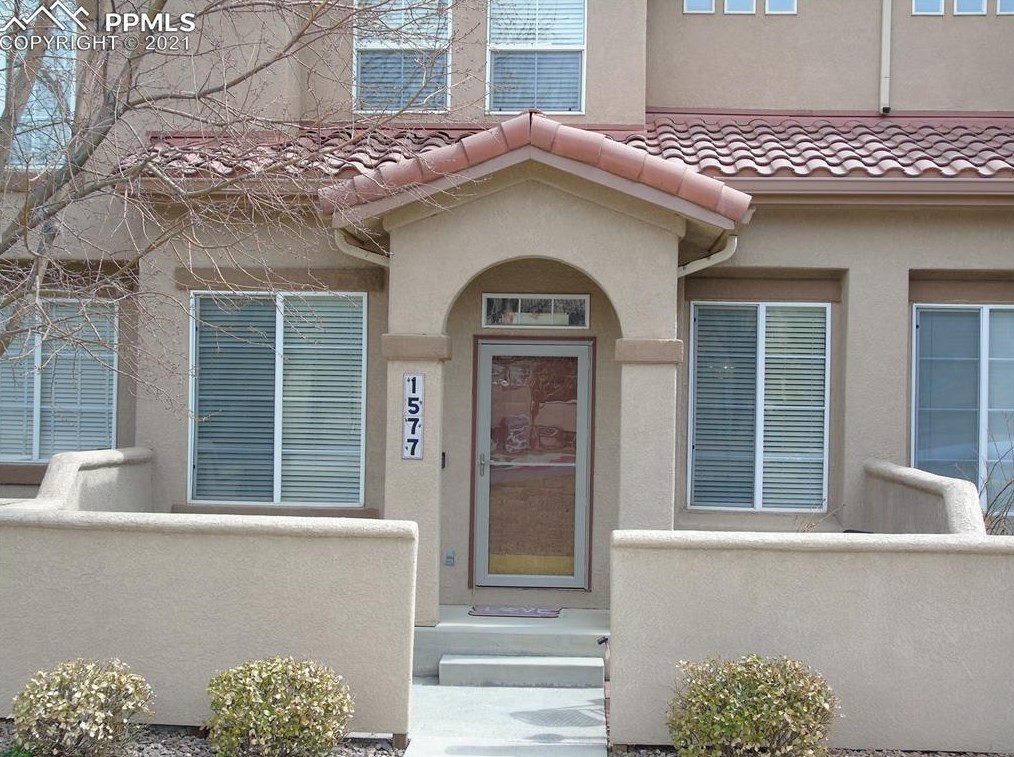 1577 Courtyard Hts, Colorado Springs, CO 80906-4040