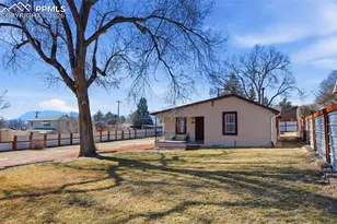 1126 McArthur Ave, Colorado Springs, CO 80909 - Photo 4