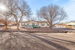 183 E Birch Hills Dr, Pueblo, CO 81007 - Photo 2