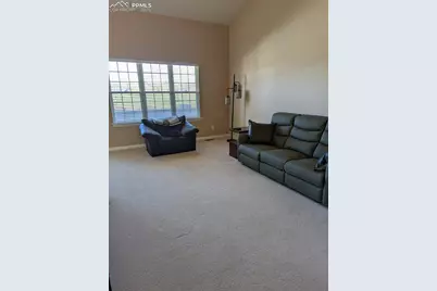 927 Champion Circle, Longmont, CO 80503 - Photo 4