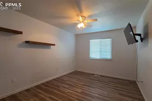 110 W Blakeland Dr, Pueblo, CO 81007 - Photo 32