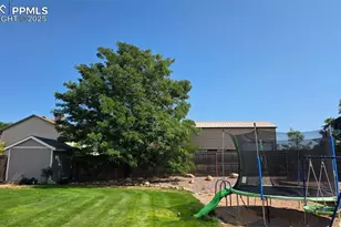 110 W Blakeland Dr, Pueblo, CO 81007 - Photo 4