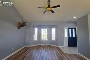 110 W Blakeland Dr, Pueblo, CO 81007 - Photo 2