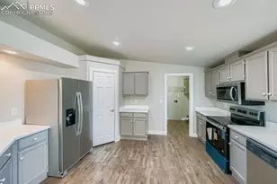 7775 Grizzly Bear Point, Colorado Springs, CO 80922 - Photo 6