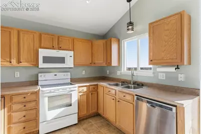 7497 Theresa Drive, Colorado Springs, CO 80925 - Photo 16