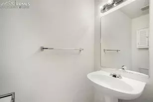 6226 Scottsbluff Dr, Colorado Springs, CO 80923 - Photo 20