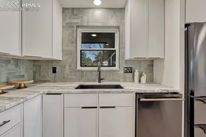 4770 Diamond Drive, Colorado Springs, CO 80918 - Photo 14