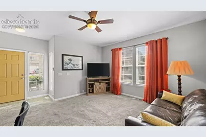 4023 Diamond Ridge View, Colorado Springs, CO 80918 - Photo 8