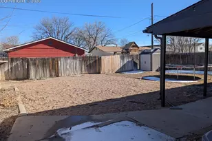 2128 Oakwood Ln, Pueblo, CO 81005 - Photo 16