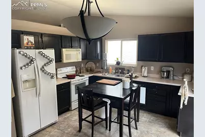 610 Superior Street, Colorado Springs, CO 80904 - Photo 6