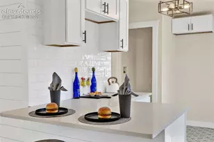 611 Maple St, Colorado Springs, CO 80903 - Photo 12
