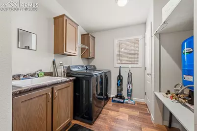 67 Mohawk Circle, Florissant, CO 80816 - Photo 20