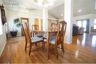 461 E Fredonia Drive, Pueblo, CO 81007 - Photo 8