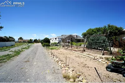 461 E Fredonia Drive, Pueblo, CO 81007 - Photo 48