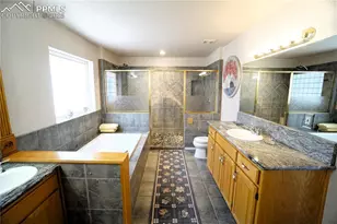 461 E Fredonia Dr, Pueblo, CO 81007 - Photo 32