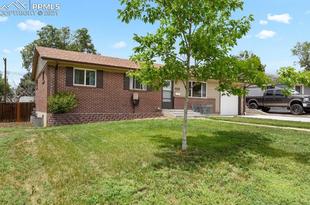 110 Garo Ave, Colorado Springs, CO 80909-6114