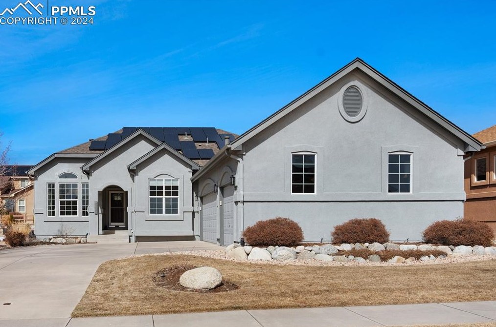 5834 Wolf Village Dr, Colorado Springs, CO 80924-2018