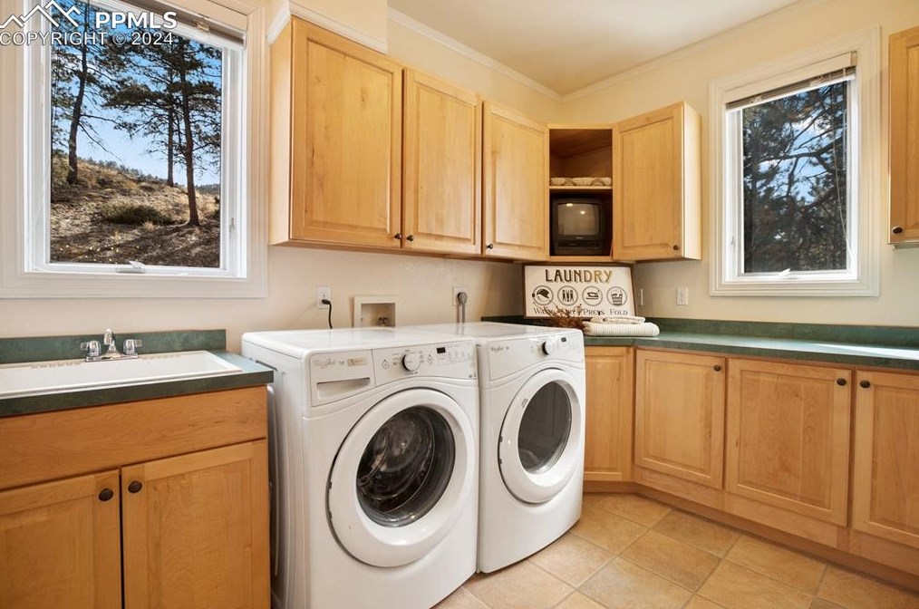 725 Sun Valley Dr, Woodland Park CO 80863-9089 exterior