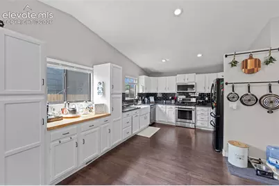 858 Hubbell Drive, Colorado Springs, CO 80911 - Photo 10