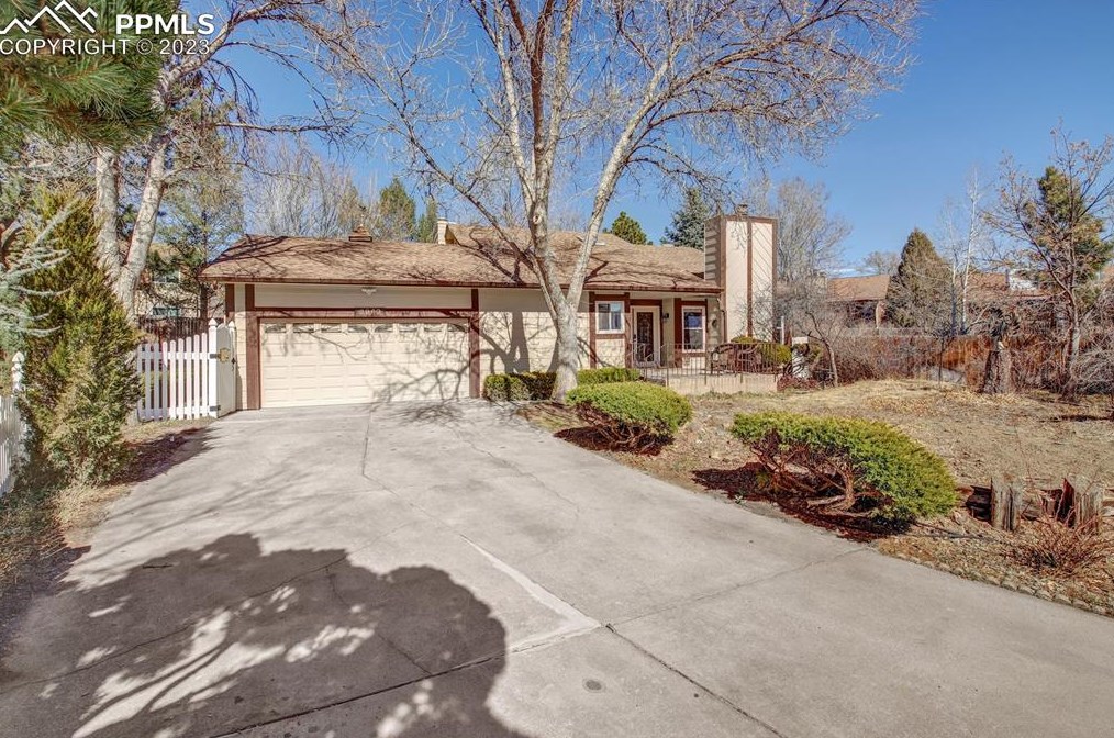 3960 Vondelpark Pl, Colorado Springs, CO 80907-4064