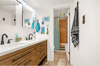 1018 Fontmore Road #C, Colorado Springs, CO 80904 - Photo 6