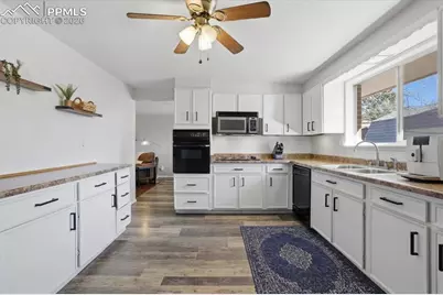 2005 Carlton Avenue, Colorado Springs, CO 80909 - Photo 12