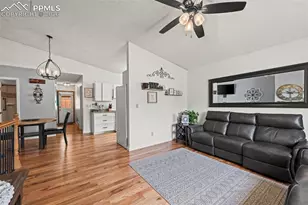 7410 Churchwood Cir, Colorado Springs, CO 80918 - Photo 4