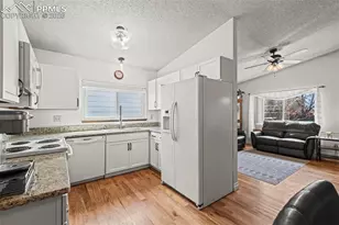 7410 Churchwood Cir, Colorado Springs, CO 80918 - Photo 8