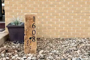 1608 Mt View Ln, Colorado Springs, CO 80907 - Photo 6