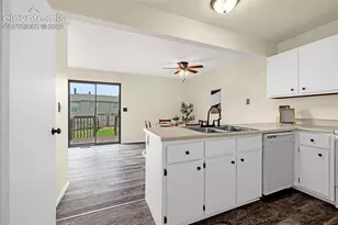 5509 Mansfield Ct, Colorado Springs, CO 80918 - Photo 14