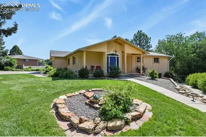 23 Crescent Lane, Colorado Springs, CO 80904 - Photo 2