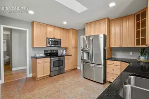 23 Crescent Ln, Colorado Springs, CO 80904 - Photo 10
