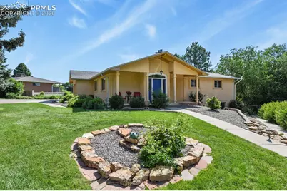 23 Crescent Lane, Colorado Springs, CO 80904 - Photo 2