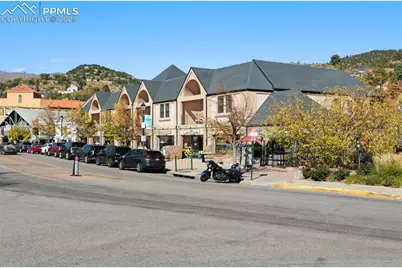 906 Manitou Avenue #201, Manitou Springs, CO 80829 - Photo 4