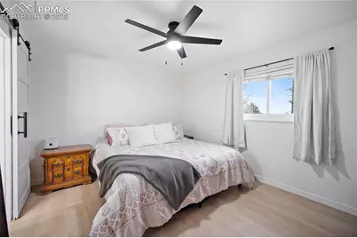 622 Paradise Lane, Colorado Springs, CO 80904 - Photo 14