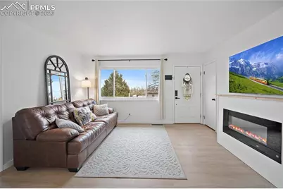 622 Paradise Lane, Colorado Springs, CO 80904 - Photo 4