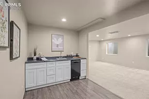 6915 Hillock Dr, Colorado Springs, CO 80922 - Photo 30