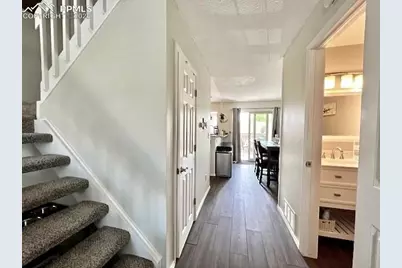 6838 Ravencrest Drive, Colorado Springs, CO 80919 - Photo 8