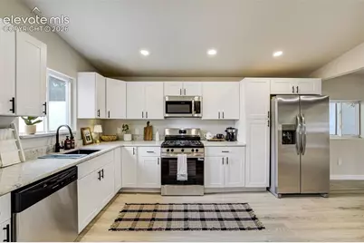 308 Redwood Drive, Colorado Springs, CO 80907 - Photo 12
