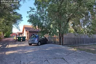 2423 E St Vrain St, Colorado Springs, CO 80909 - Photo 2