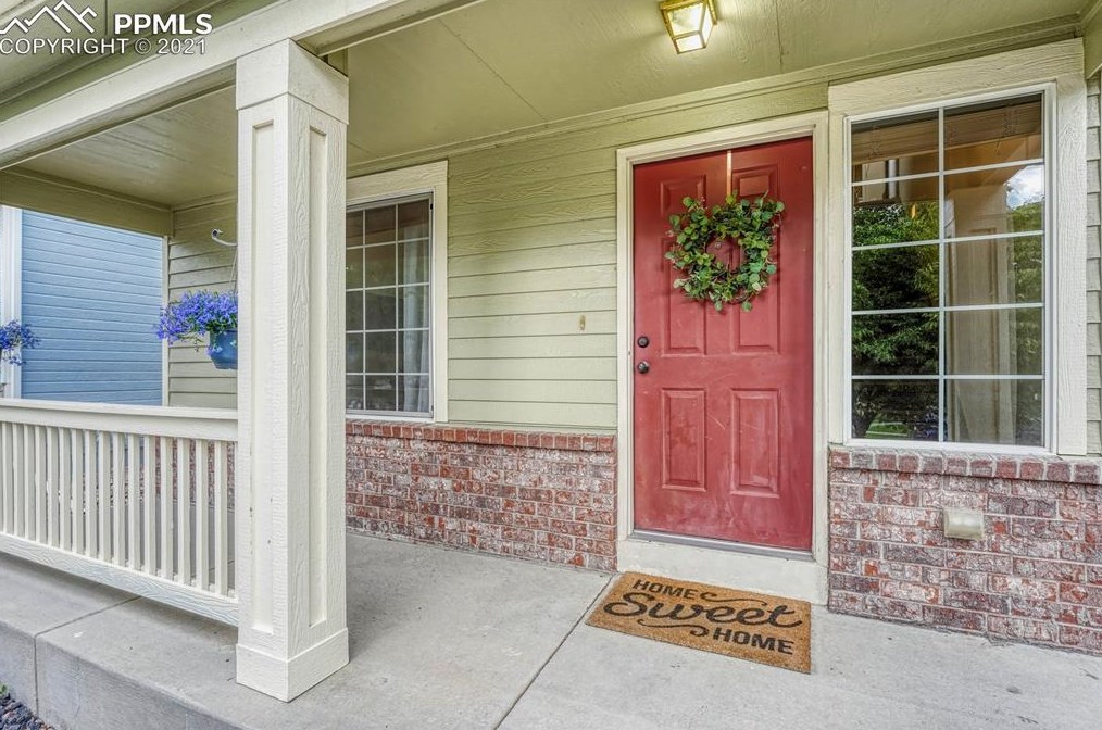 6389 Rockville Dr, Colorado Springs, CO 80923-3810