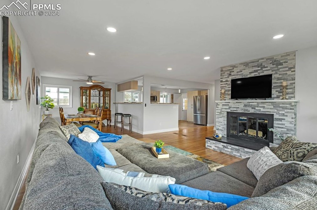 1123 Logan Pl, Colorado Springs CO 80909-3730 exterior