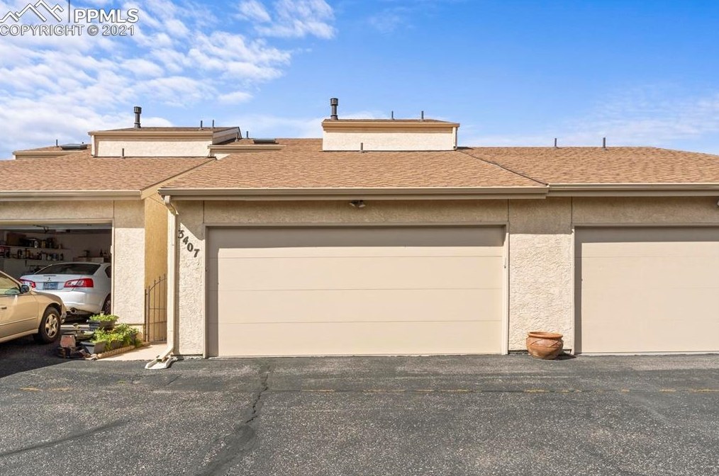 3407 Trenary Ln, Colorado Springs, CO 80918-3017