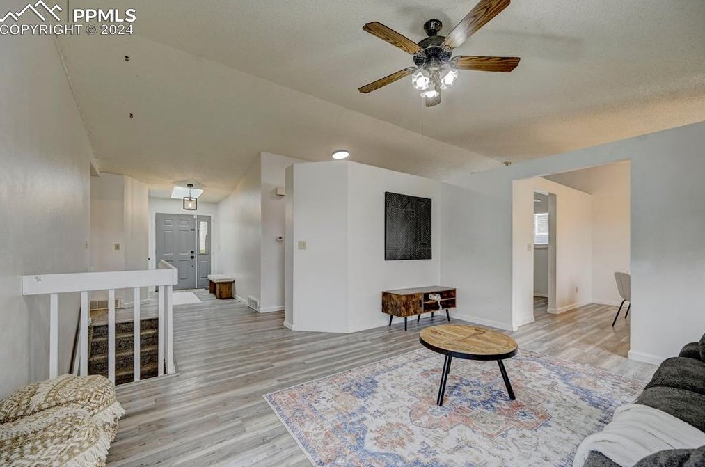295 Fleming St, Colorado Springs, CO 80911-3560